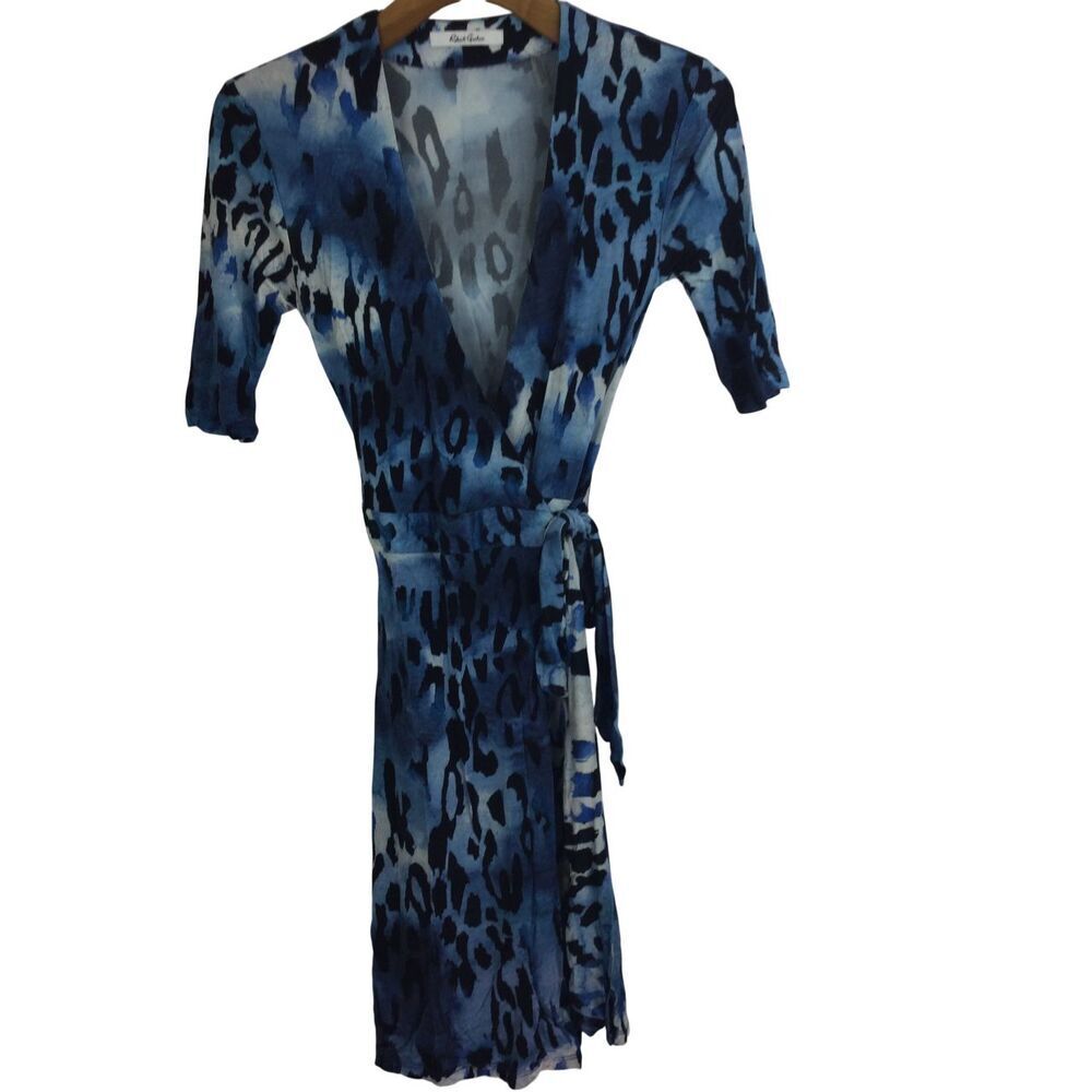 Robert Graham Julianna Leopard Deep V-Neck Knee Length Wrap Dress Blue Size 2